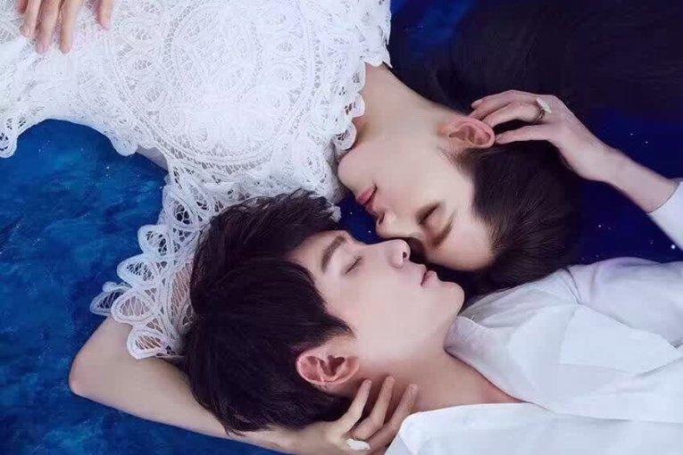 琳娜整理房间