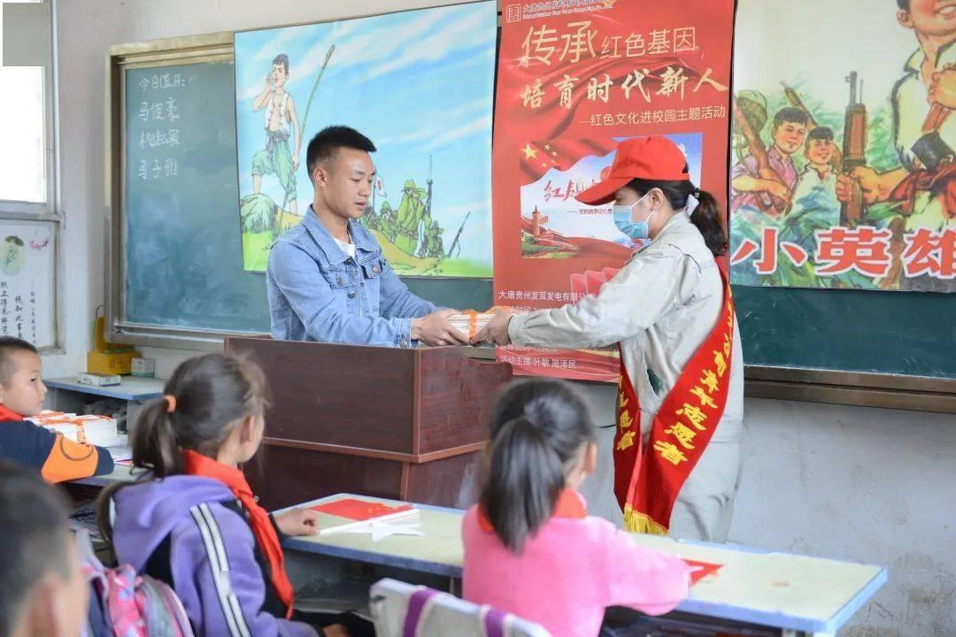 你好，我看了你在09年回答的问题，很是敬佩，我想问，西安哪个美术培训学校还下可以，急……实在谢谢游戏画面